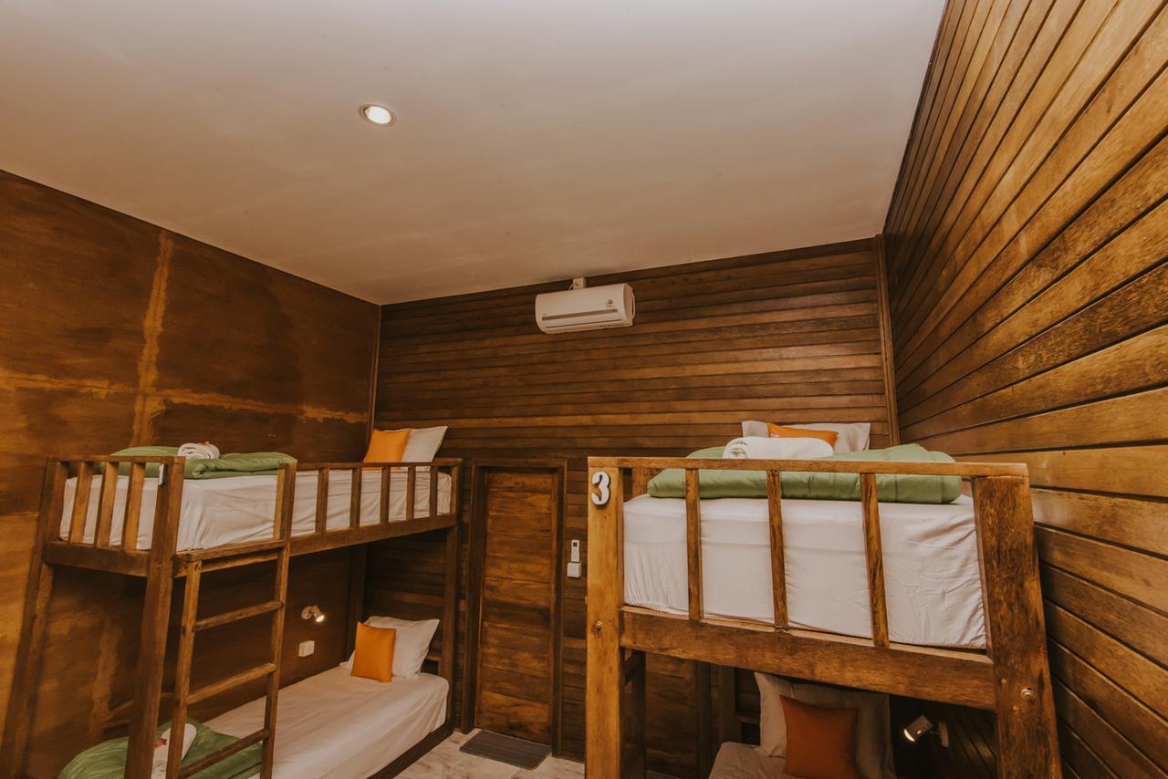 Devadav Hostel Nusa Lembongan  Exterior photo