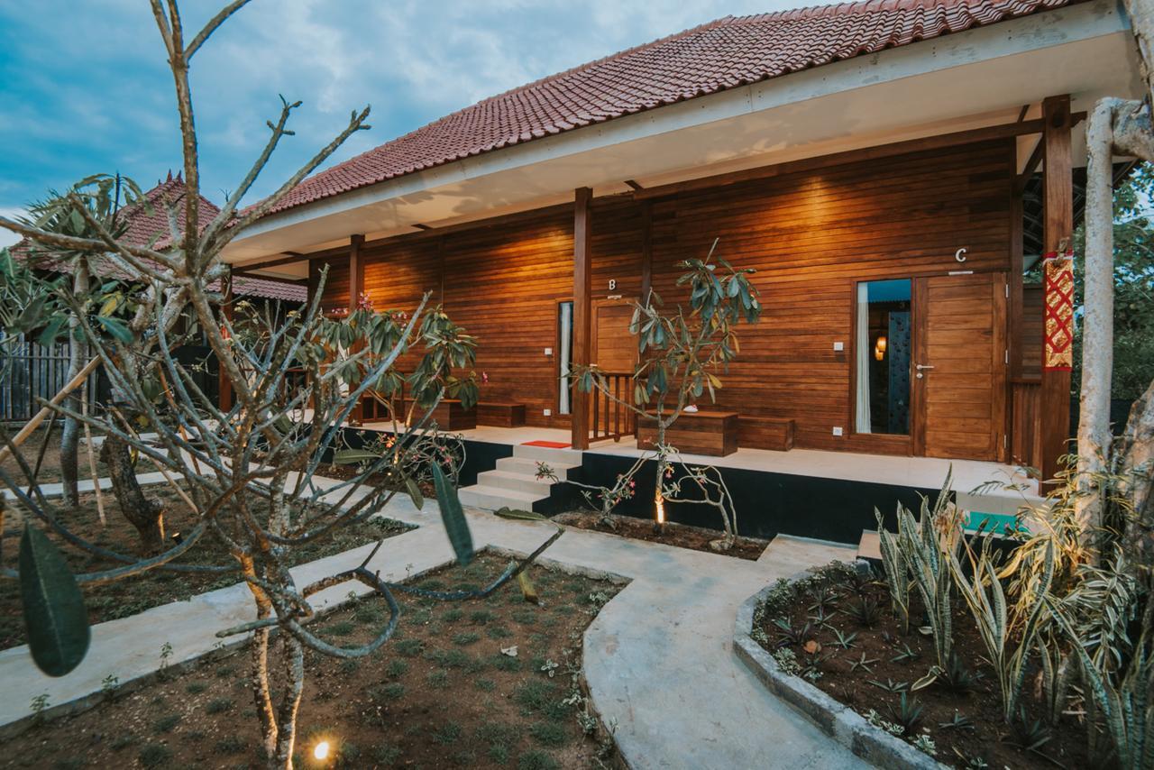 Devadav Hostel Nusa Lembongan  Exterior photo